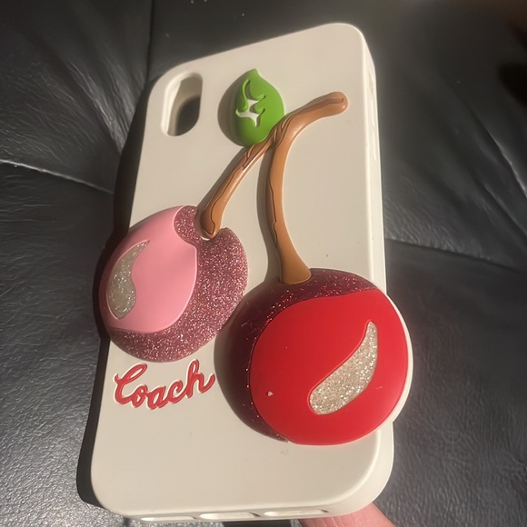 Coach iPhone XR cellphone case - Picture 5 of 6